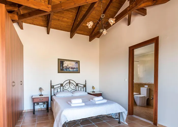 Thalea Villa Tsoukaladhes